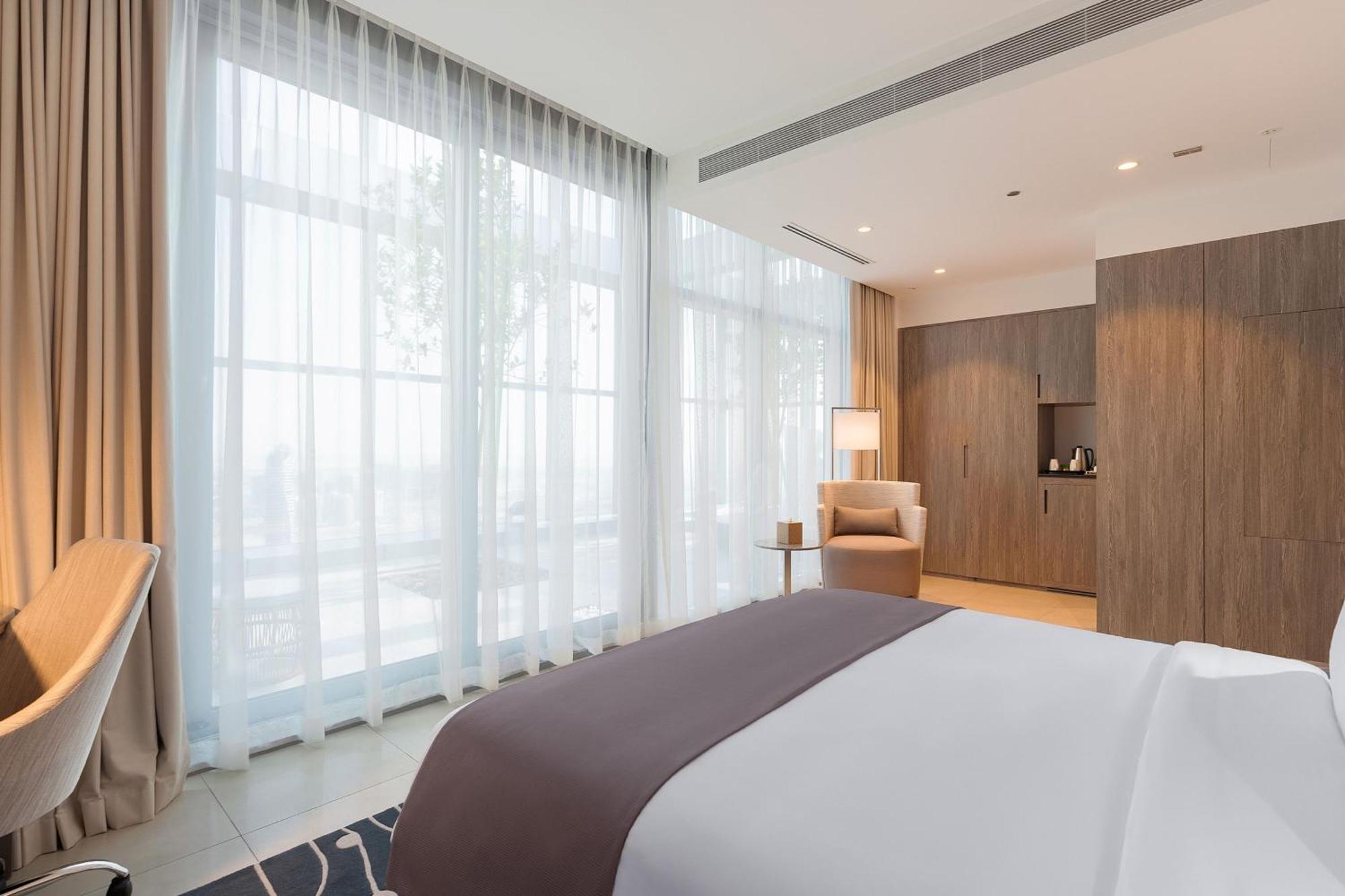 The First Collection Dubai Jumeirah Village Circle, A Tribute Portfolio Hotel Exterior foto Room view